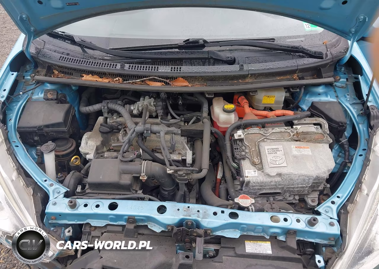 2016 Toyota Prius C Two VIN:JTDKDTB3XG1121953 - 10