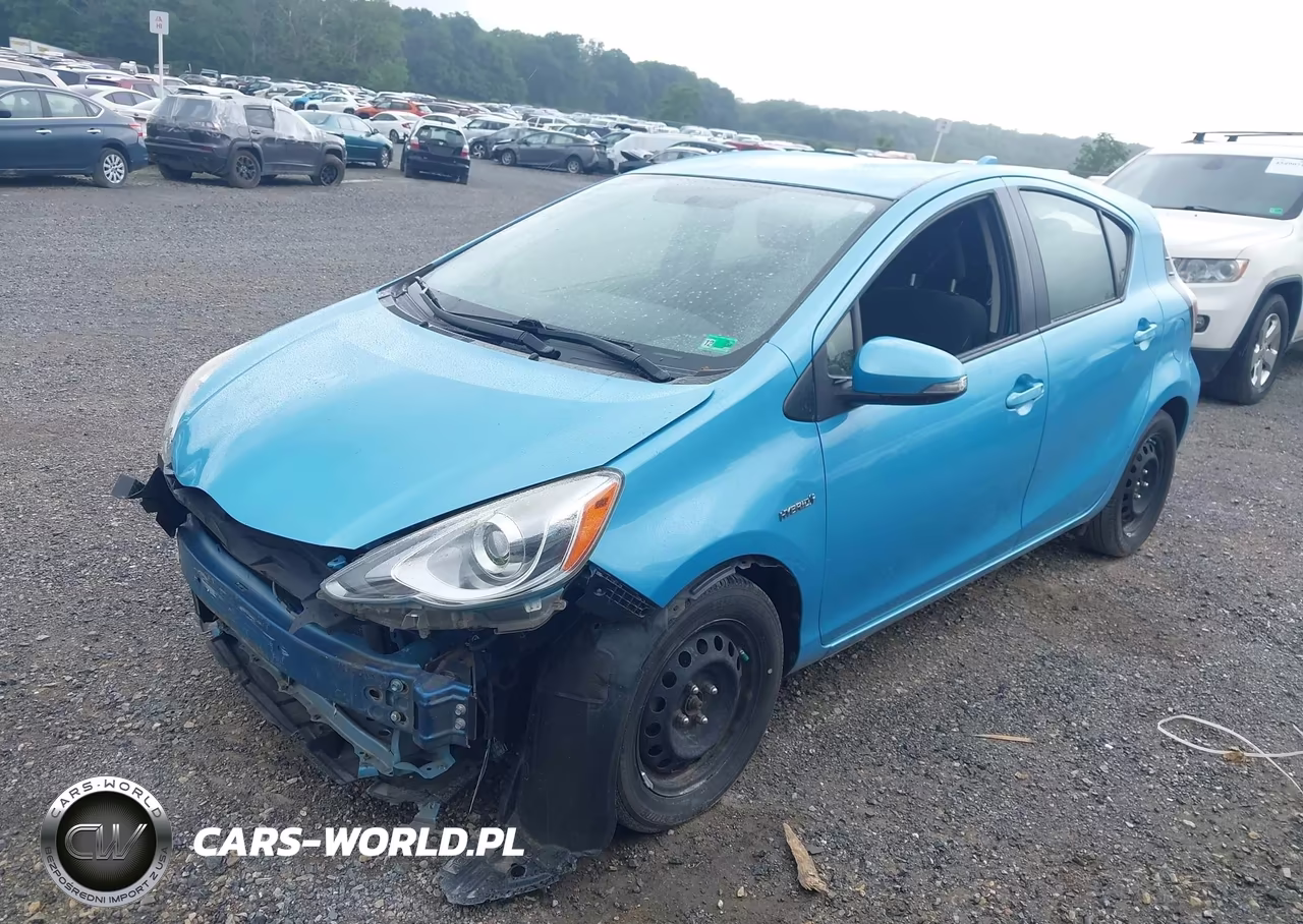 2016 Toyota Prius C Two VIN:JTDKDTB3XG1121953 - 2