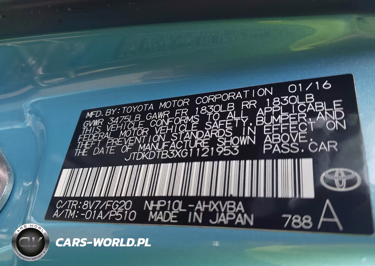 2016 Toyota Prius C Two VIN:JTDKDTB3XG1121953 - 9