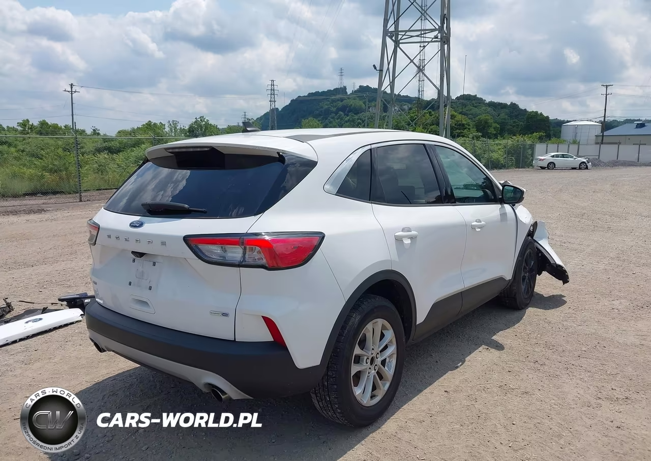 2020 Ford Escape Se VIN:1FMCU9G6XLUB47919 - 4
