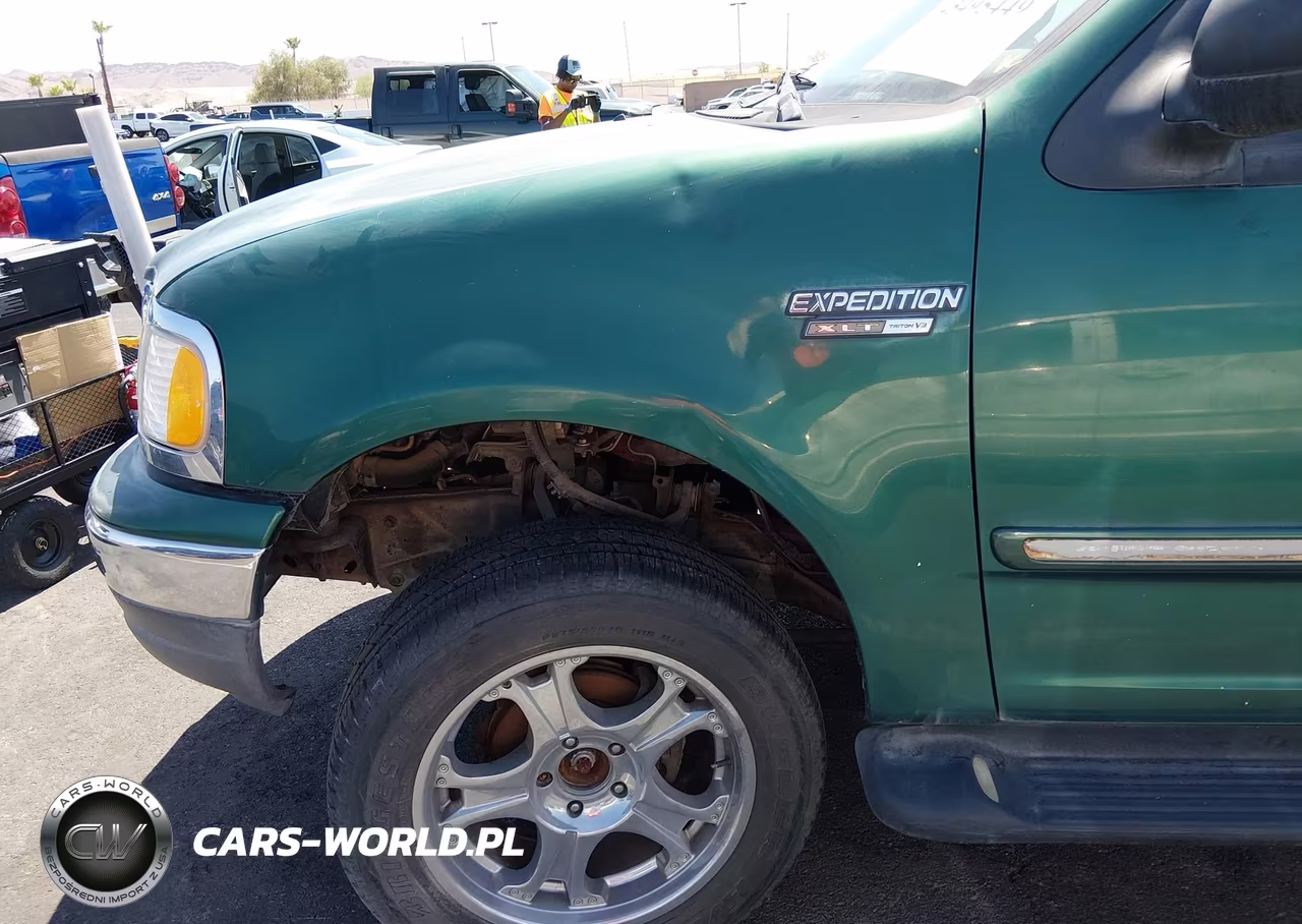 2000 Ford Expedition Xlt VIN:1FMPU16L9YLA57703 - 15