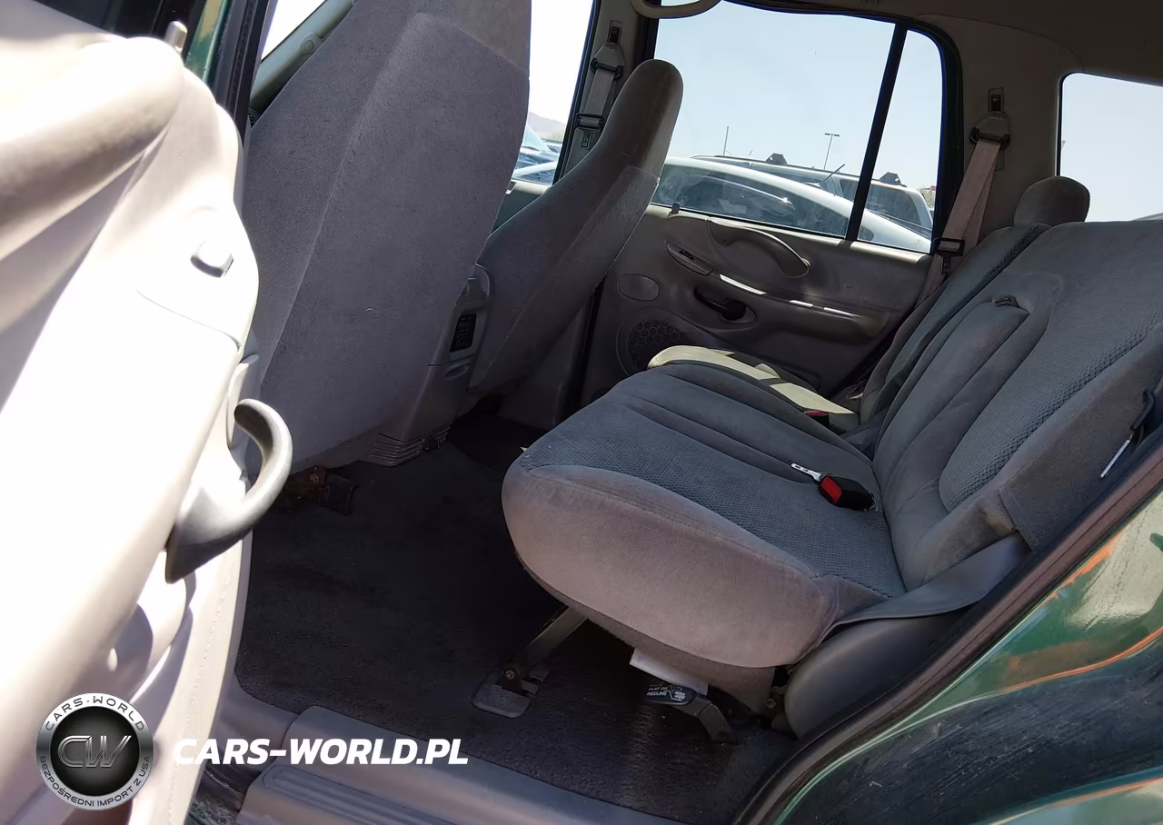 2000 Ford Expedition Xlt VIN:1FMPU16L9YLA57703 - 8