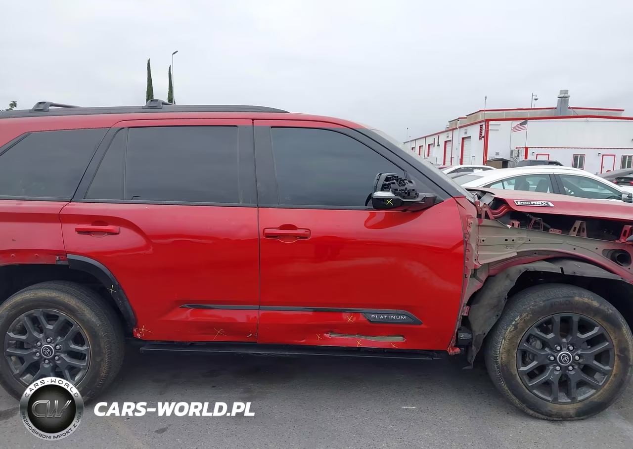 2023 Toyota Sequoia Platinum VIN:7SVAAABA4PX011734 - 15