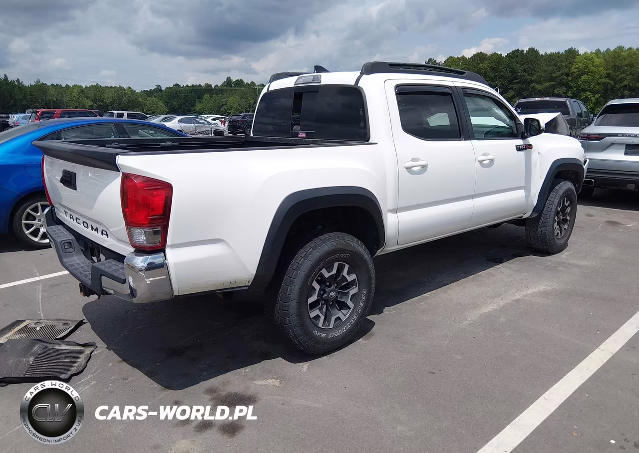 2017 Toyota Tacoma Trd Off Road VIN:5TFCZ5ANXHX080680 - 4