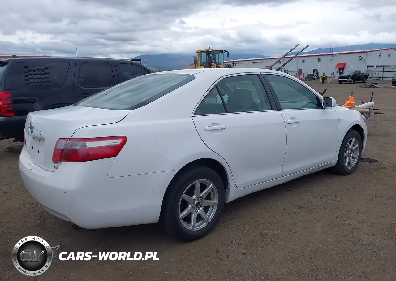 2007 Toyota Camry Le VIN:4T1BE46KX7U679980 - 4