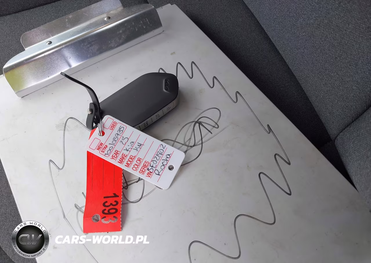 2025 Kia K4 Lxs VIN:3KPFT4DE6SE021802 - 11