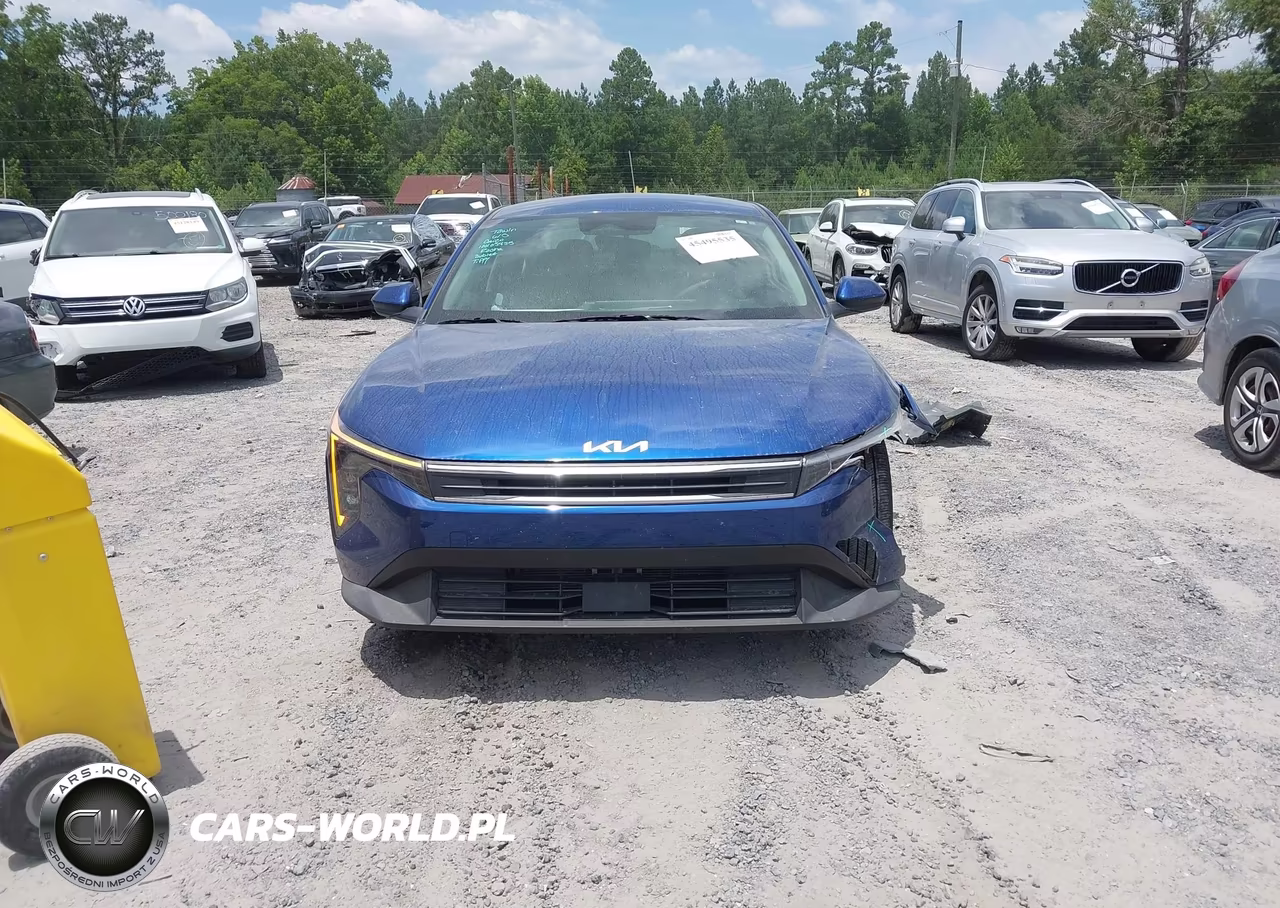 2025 Kia K4 Lxs VIN:3KPFT4DE6SE021802 - 12