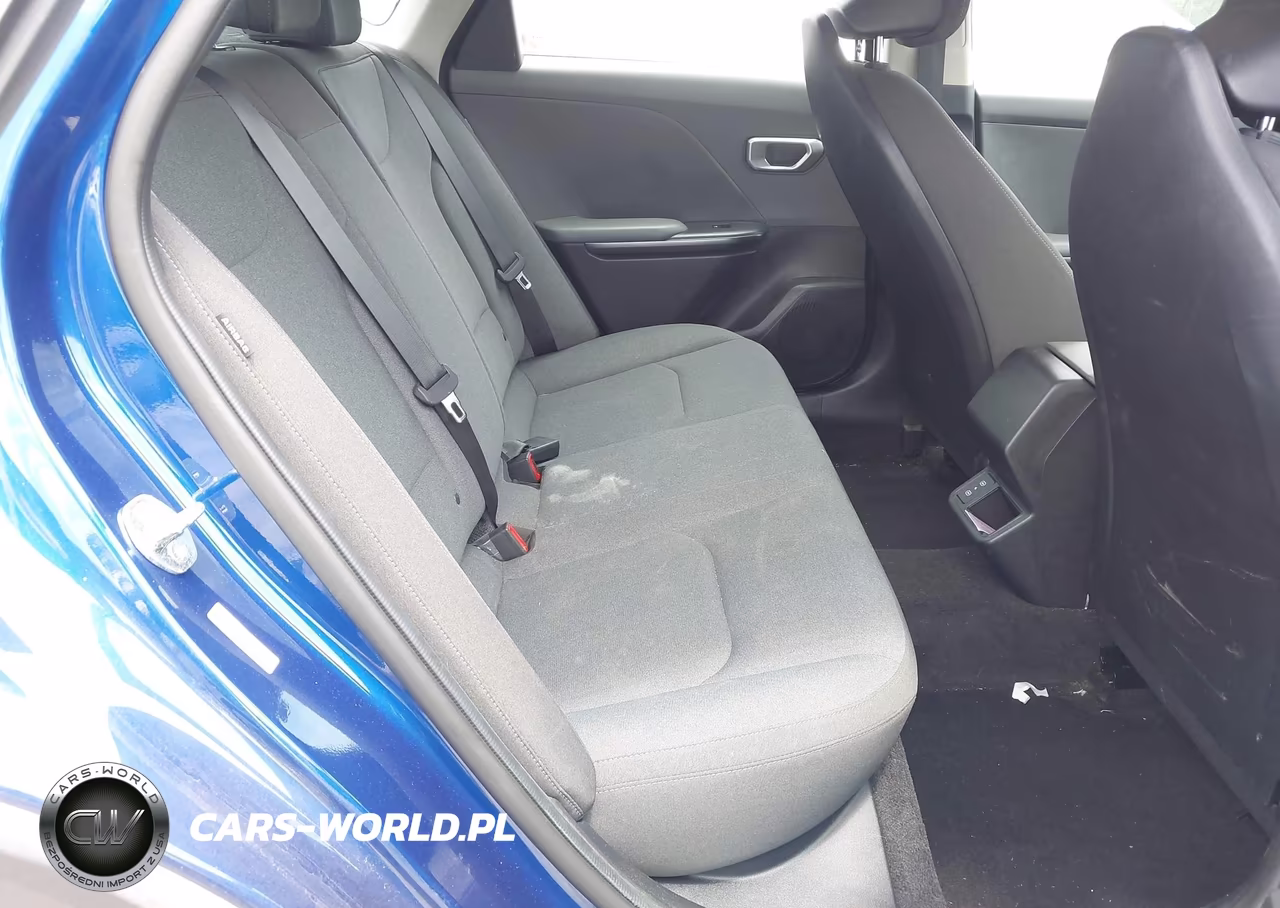 2025 Kia K4 Lxs VIN:3KPFT4DE6SE021802 - 8