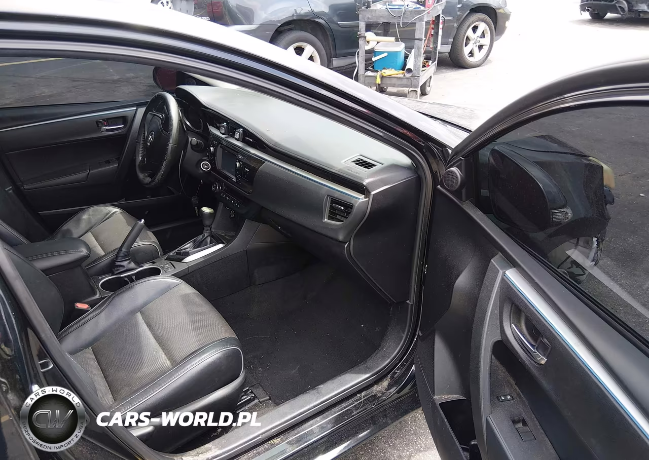 2016 Toyota Corolla S Plus VIN:5YFBURHE8GP549110 - 5