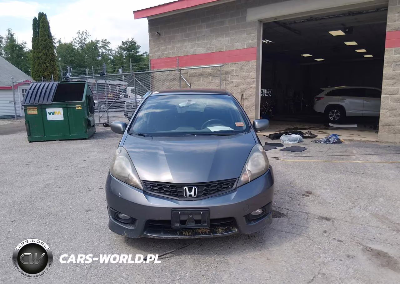 2012 Honda Fit Sport VIN:JHMGE8H57CC035151 - 13