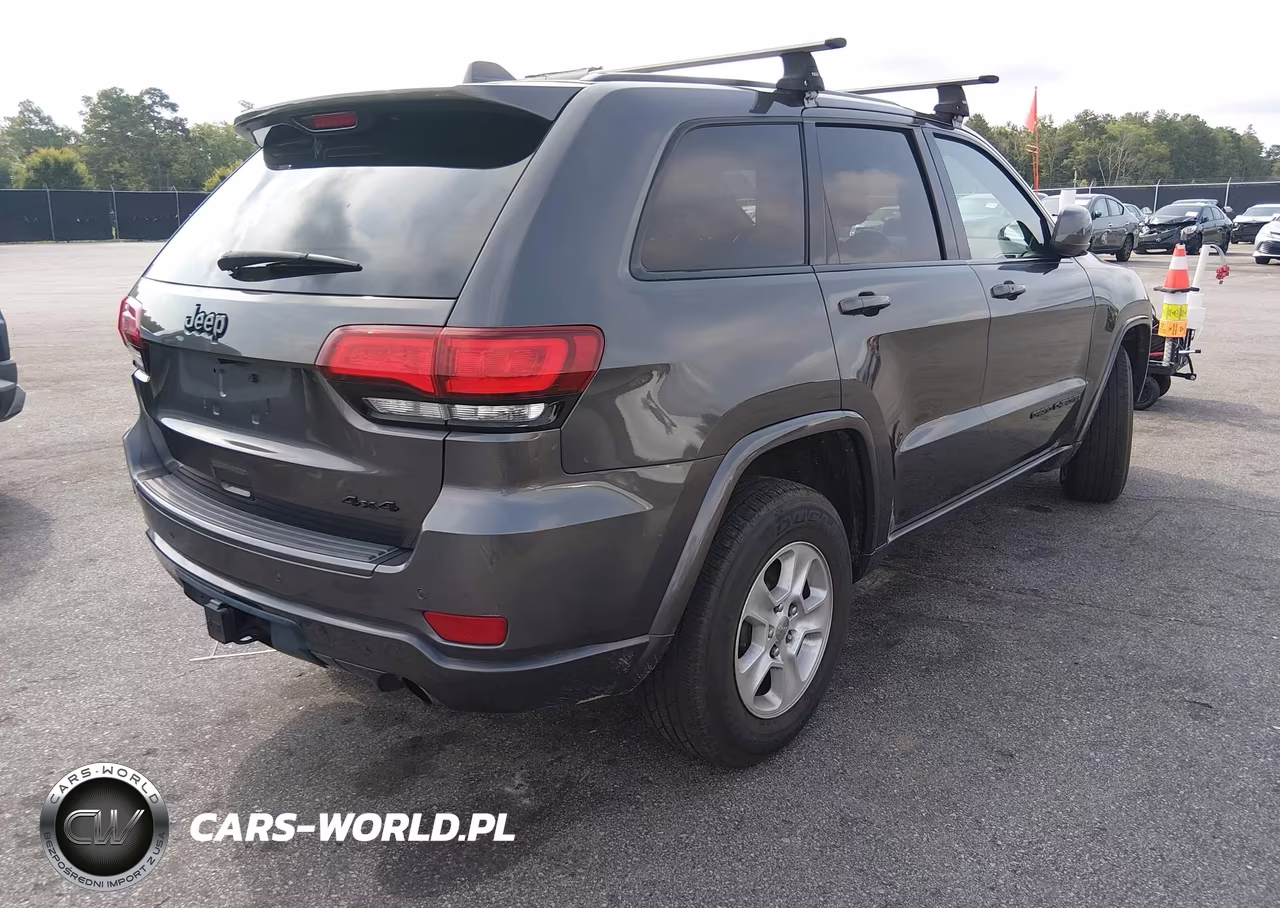 2017 Jeep Grand Cherokee Altitude VIN:1C4RJFAG4HC733746 - 4