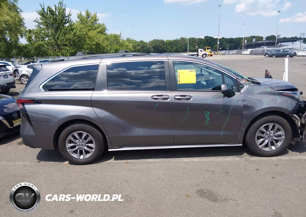 2022 Toyota Sienna Le VIN:5TDKSKFC4NS054535 - 13