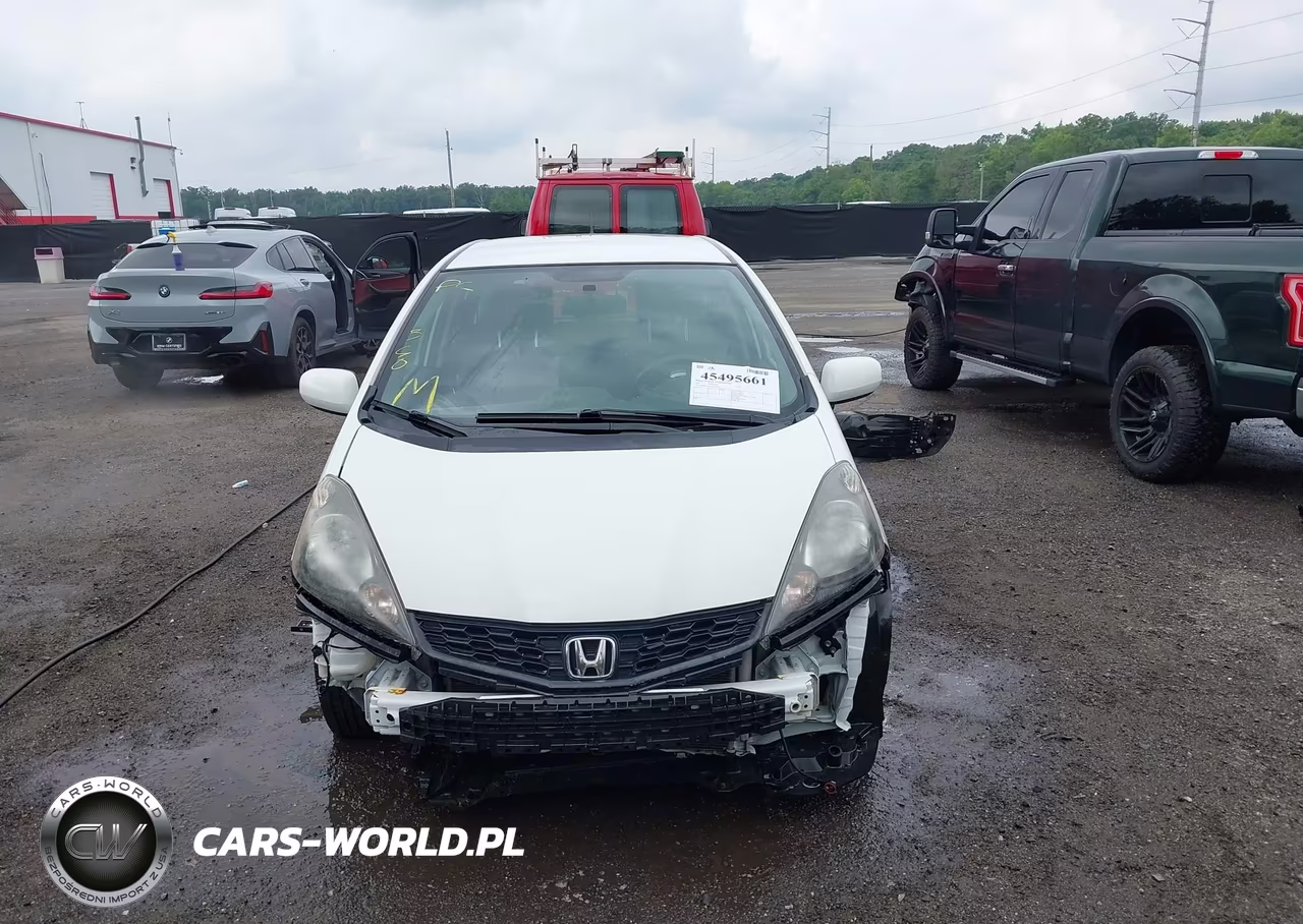 2013 Honda Fit Sport VIN:JHMGE8H50DC054514 - 13
