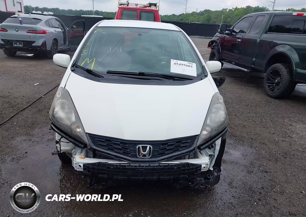 2013 Honda Fit Sport VIN:JHMGE8H50DC054514 - 6