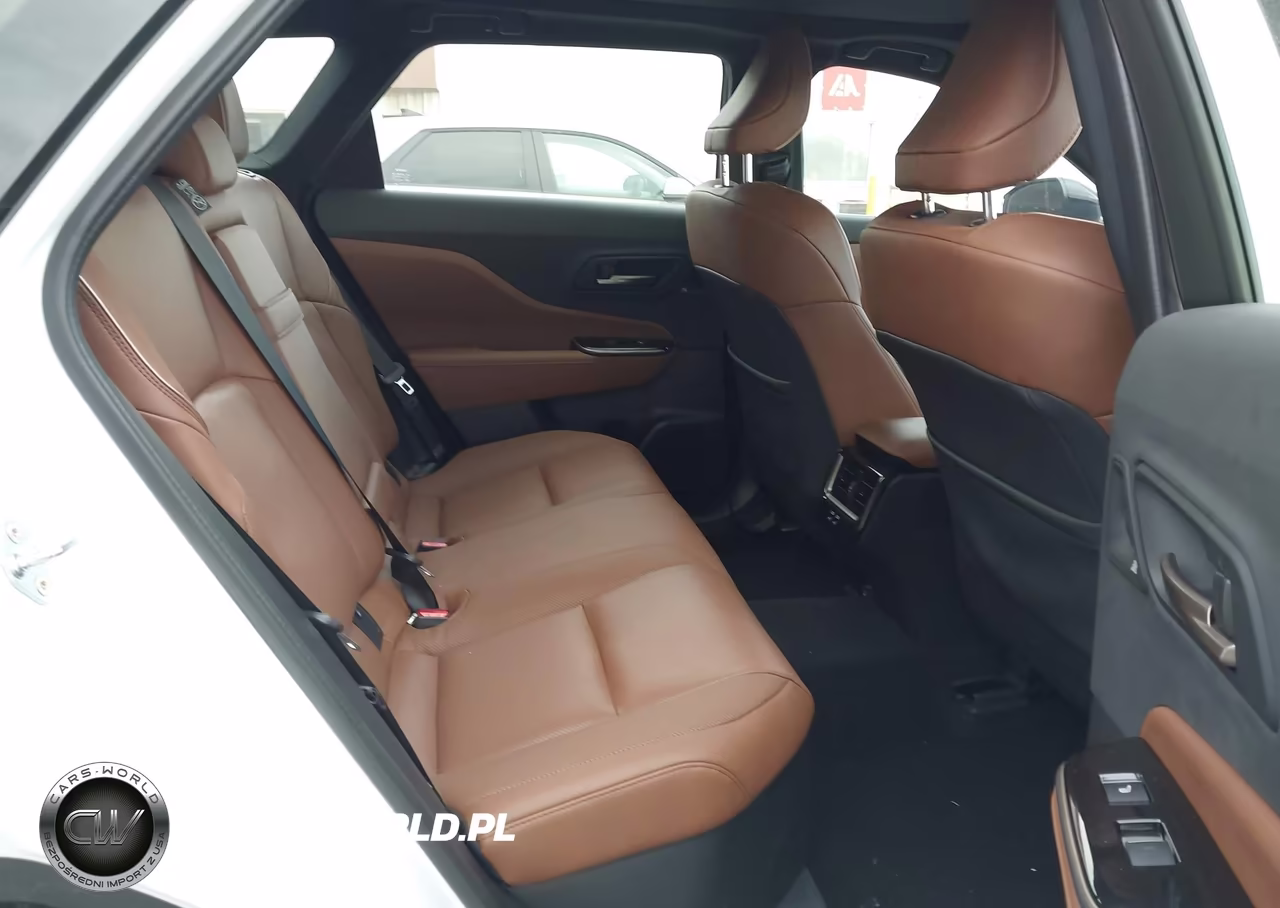 2026 Toyota Crown Signia Limited VIN:JTDACAAJ3T3039239 - 8