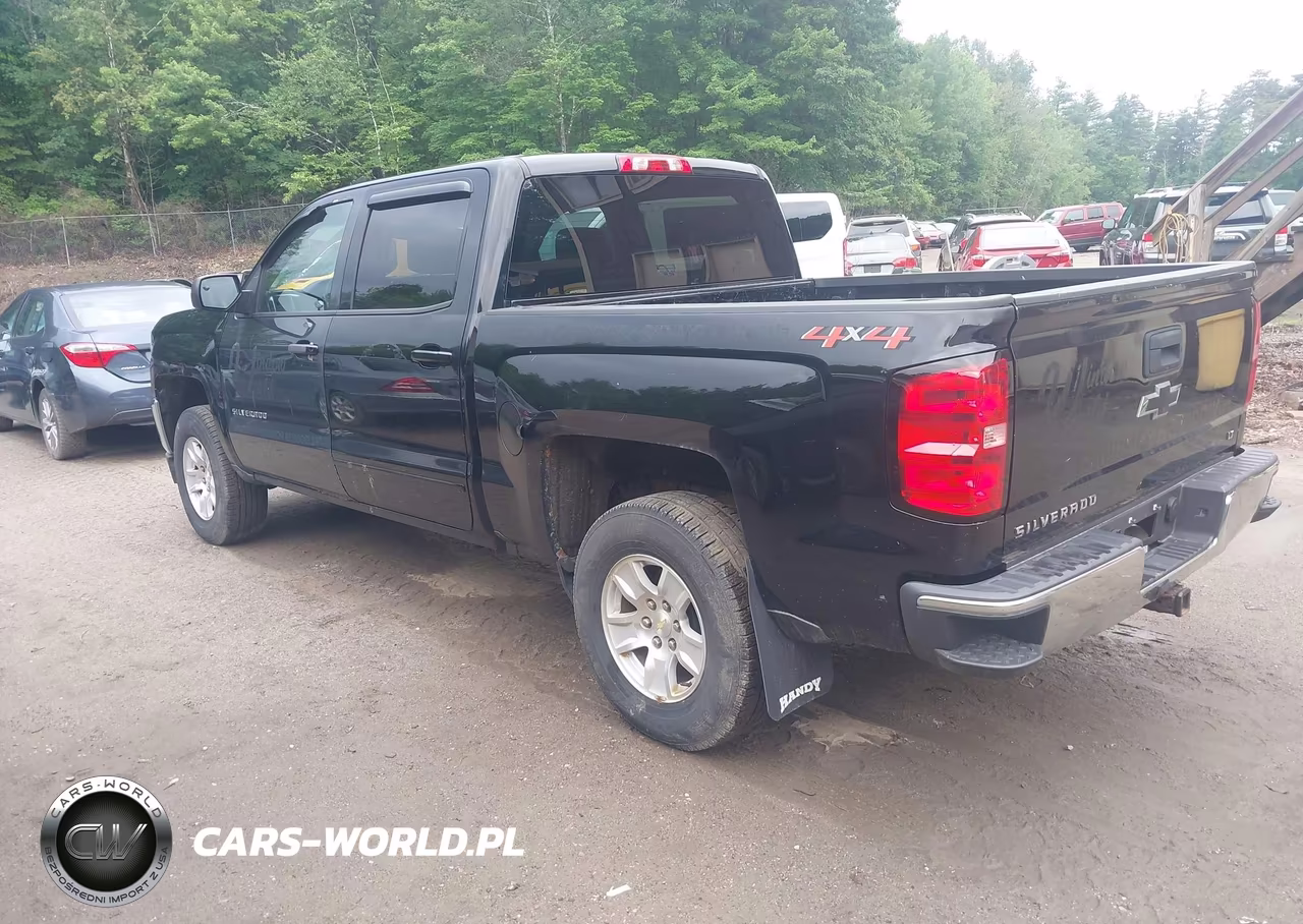 2018 Chevrolet Silverado 1500 1Lt VIN:3GCUKREC3JG169333 - 3