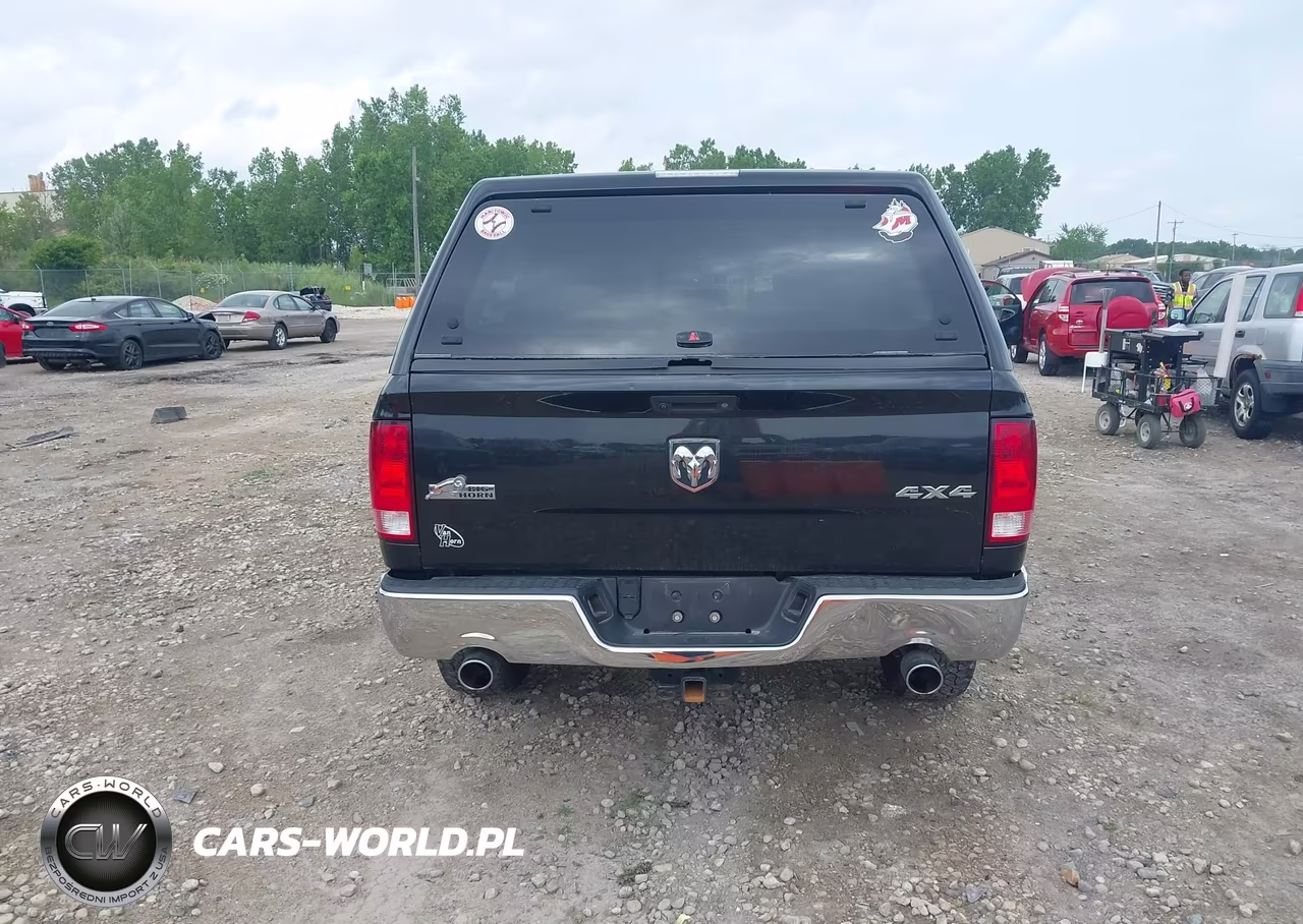 2015 Ram 1500 Big Horn VIN:3C6RR7LT8FG598555 - 16