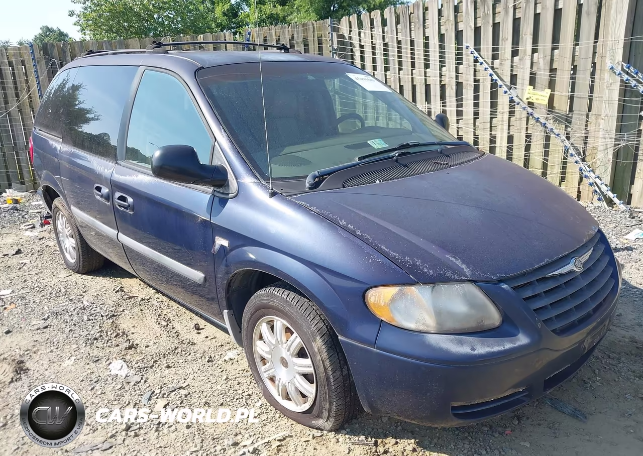 2005 Chrysler Town & Country