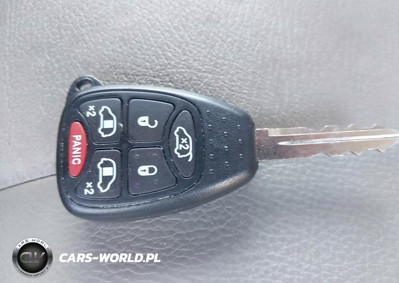 2005 Chrysler Town & Country VIN:1C4GP45R15B288017 - 11