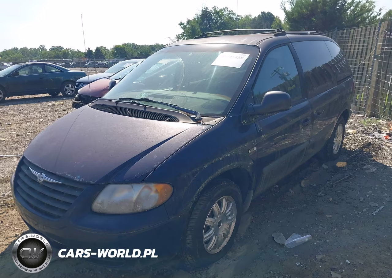 2005 Chrysler Town & Country VIN:1C4GP45R15B288017 - 2