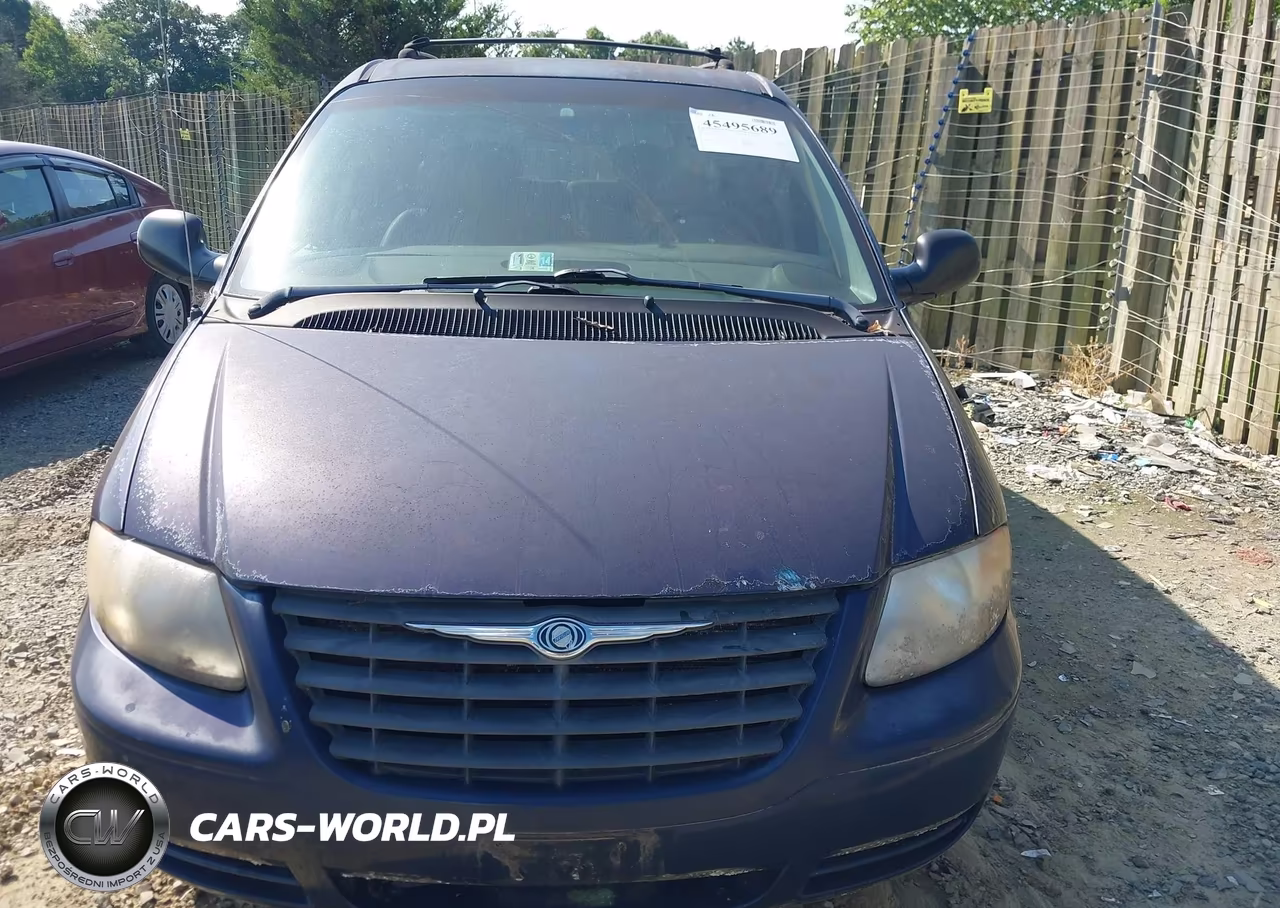 2005 Chrysler Town & Country VIN:1C4GP45R15B288017 - 6
