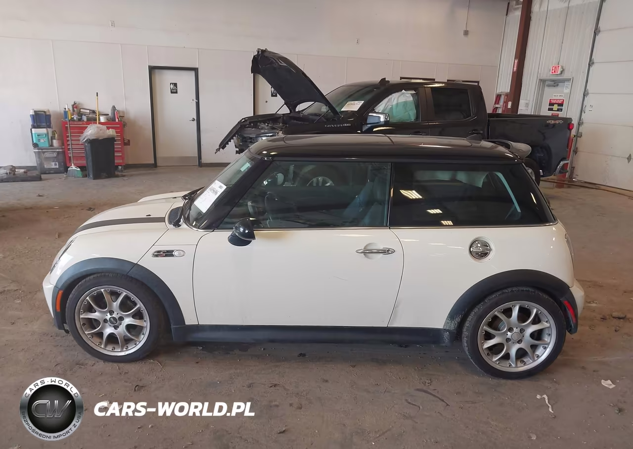 2005 Mini Cooper S VIN:WMWRE33585TG98235 - 14