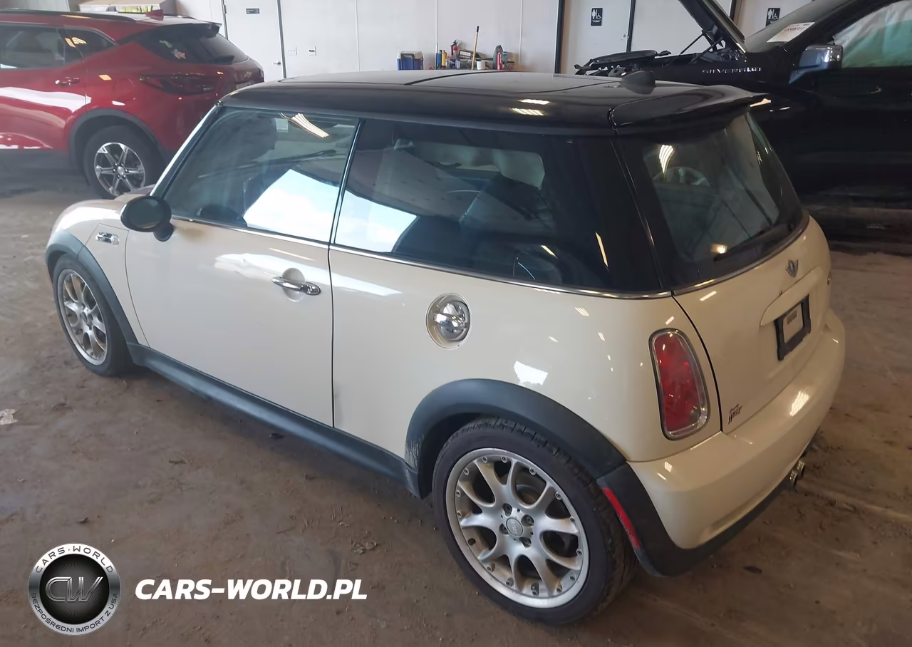 2005 Mini Cooper S VIN:WMWRE33585TG98235 - 3