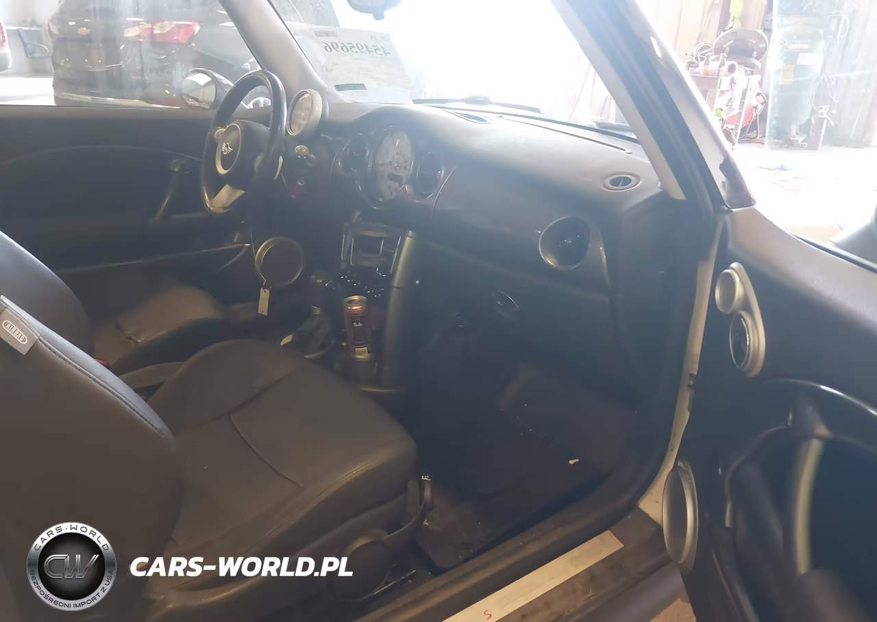 2005 Mini Cooper S VIN:WMWRE33585TG98235 - 5