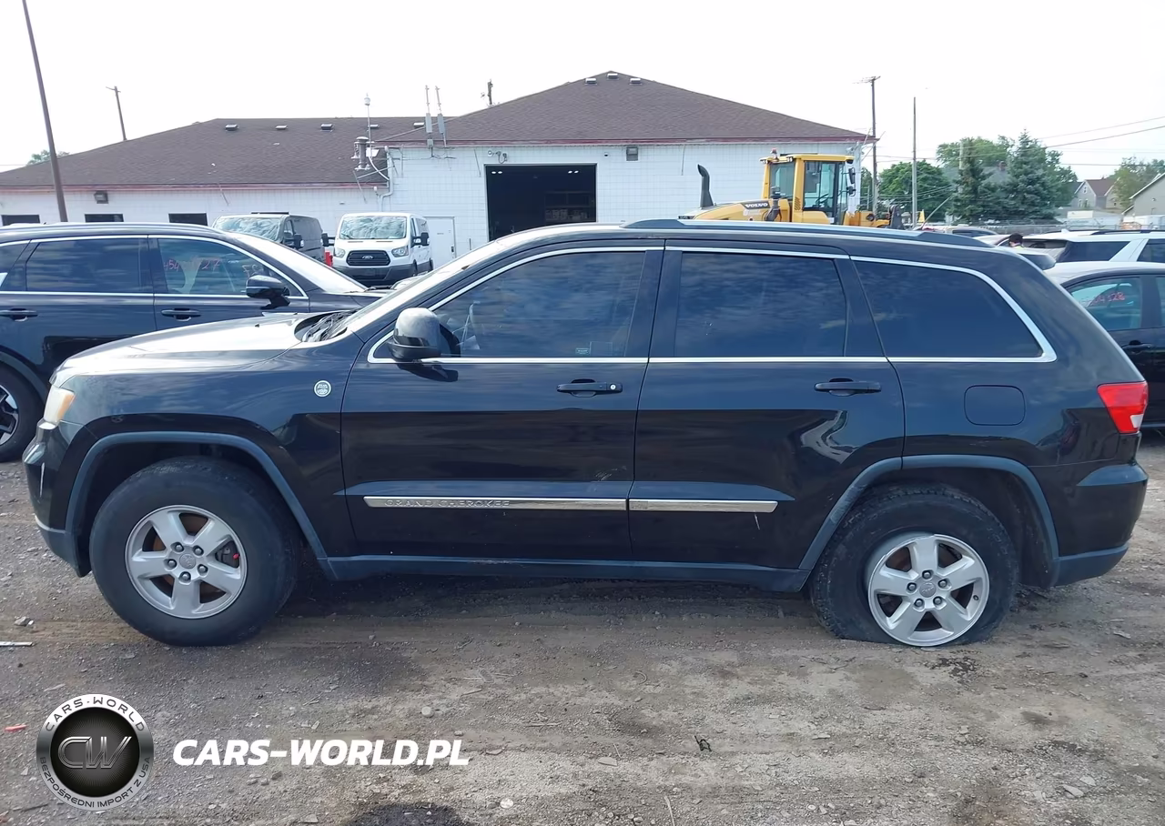 2013 Jeep Grand Cherokee Laredo VIN:1C4RJFAG4DC559753 - 14