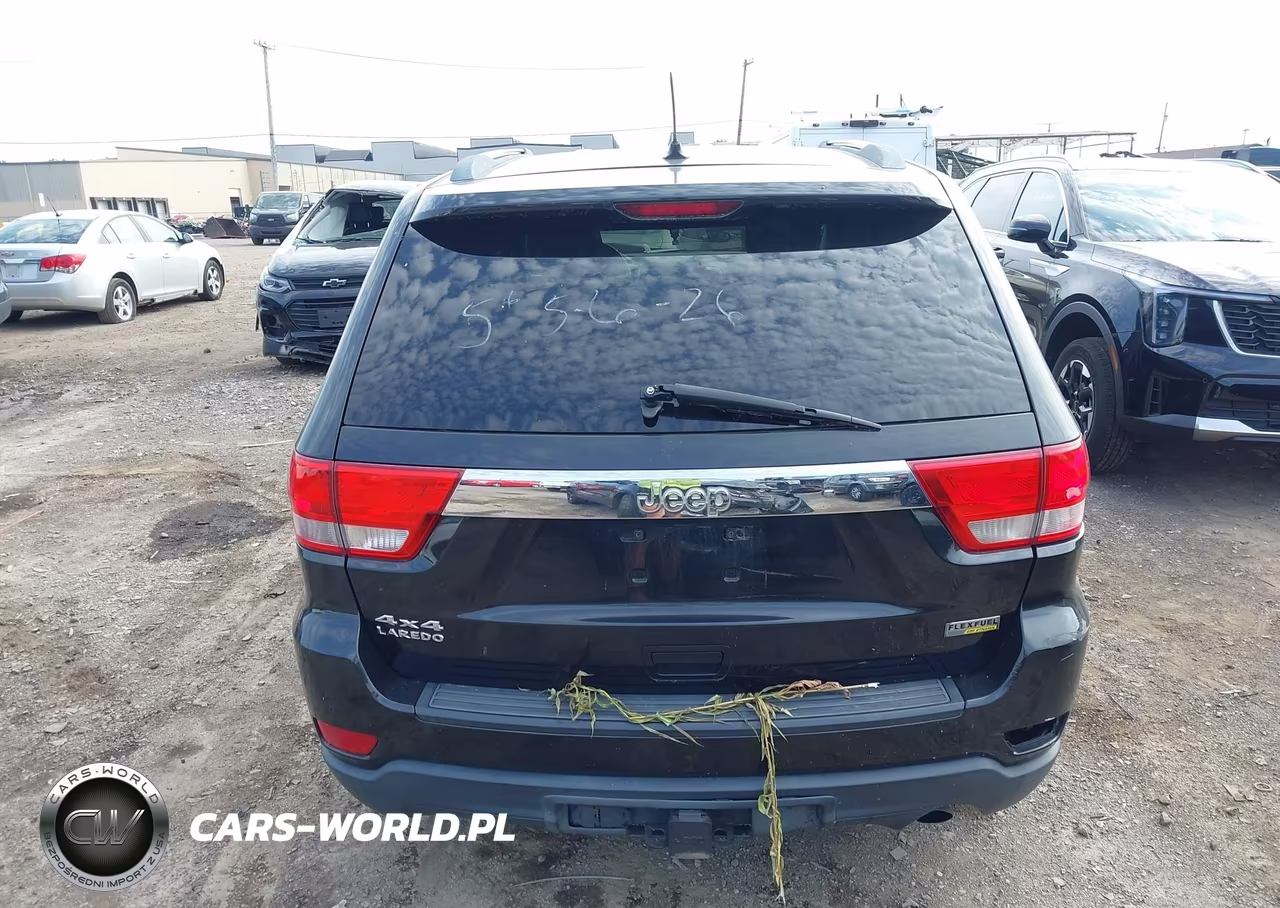 2013 Jeep Grand Cherokee Laredo VIN:1C4RJFAG4DC559753 - 16