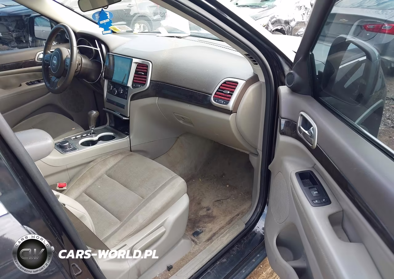 2013 Jeep Grand Cherokee Laredo VIN:1C4RJFAG4DC559753 - 5