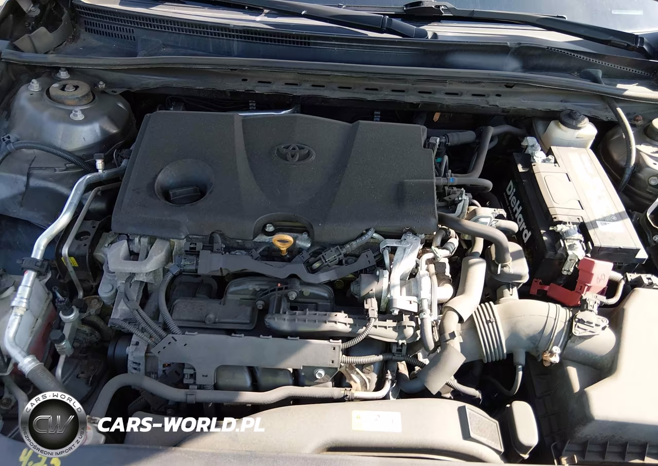 2018 Toyota Camry Le VIN:4T1B11HK2JU640265 - 10