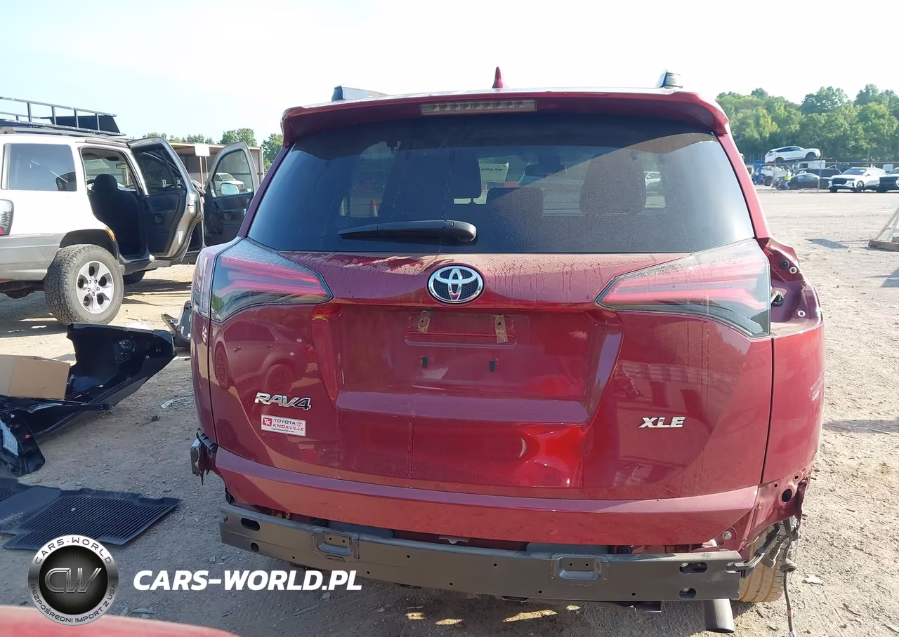 2018 Toyota Rav4 Xle VIN:2T3WFREV4JW510916 - 17
