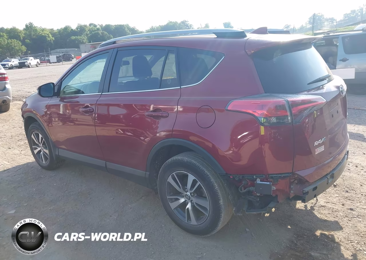 2018 Toyota Rav4 Xle VIN:2T3WFREV4JW510916 - 3