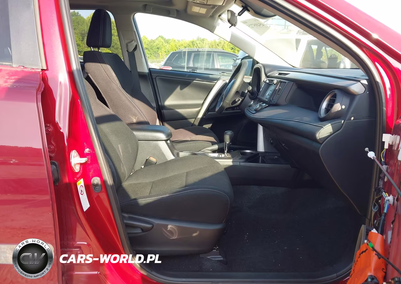 2018 Toyota Rav4 Xle VIN:2T3WFREV4JW510916 - 5