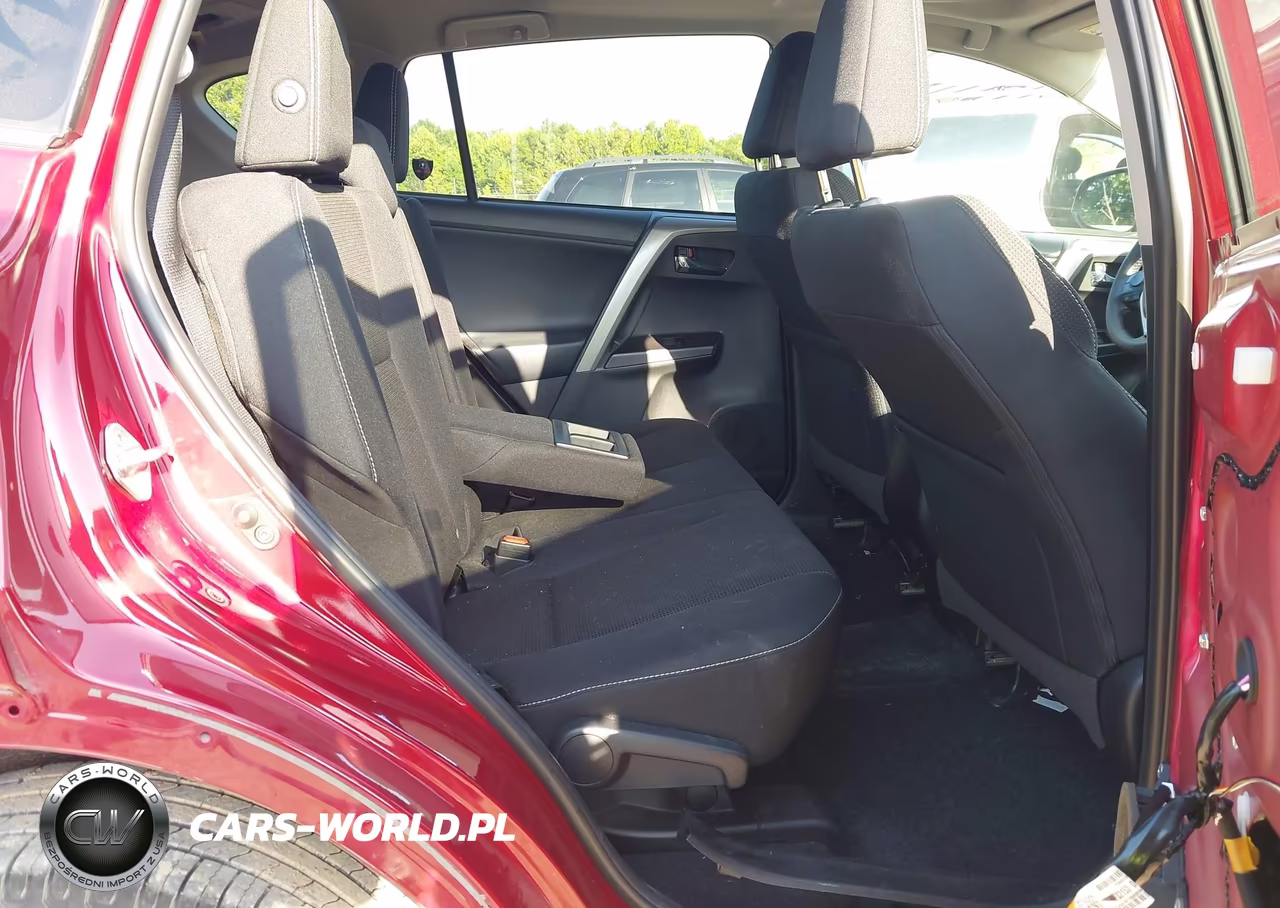 2018 Toyota Rav4 Xle VIN:2T3WFREV4JW510916 - 8