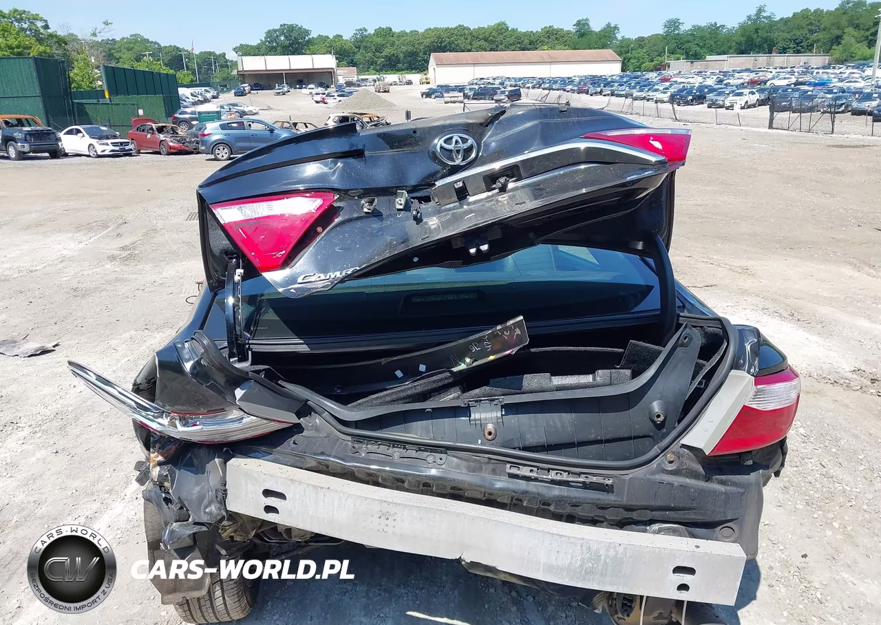 2017 Toyota Camry Se VIN:4T1BF1FK1HU627926 - 16