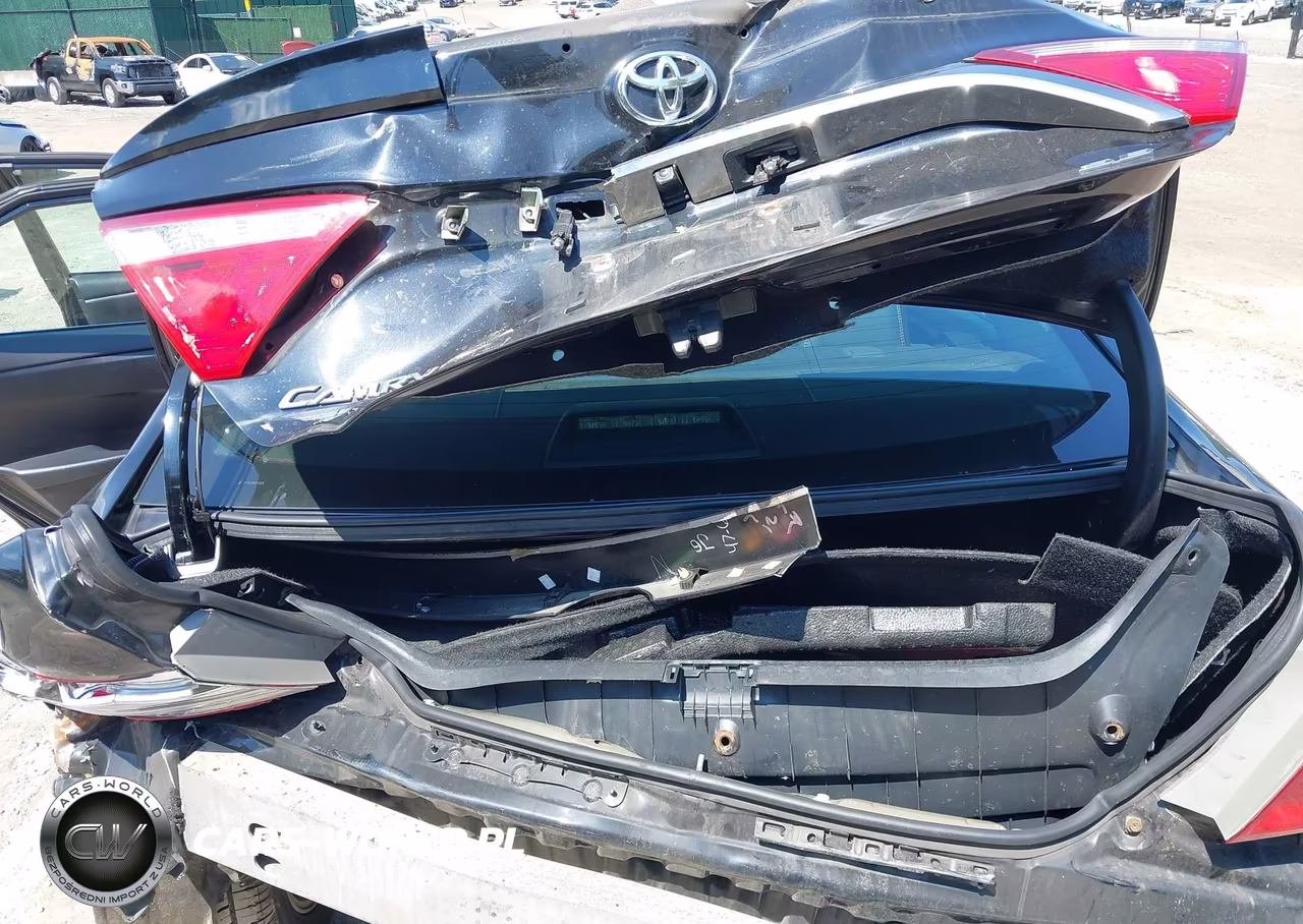 2017 Toyota Camry Se VIN:4T1BF1FK1HU627926 - 6
