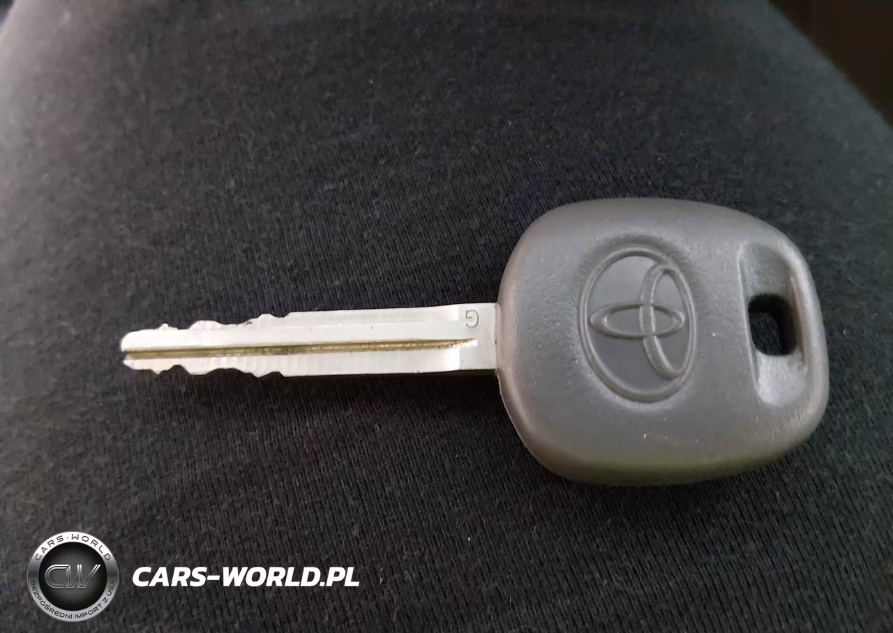 2011 Toyota Camry VIN:4T1BF3EK9BU708645 - 11