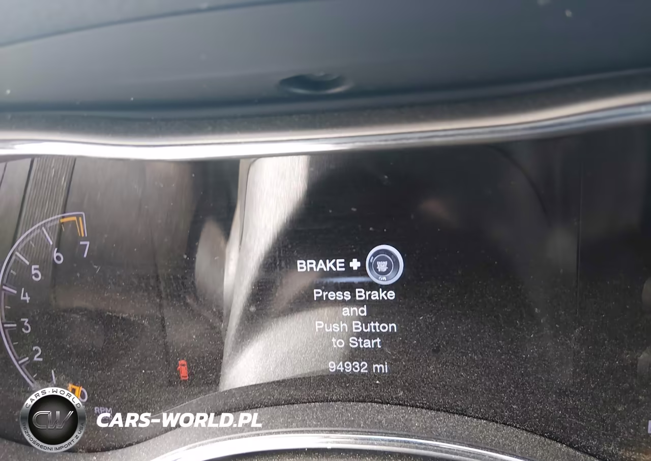 2020 Jeep Grand Cherokee Altitude 4X2 VIN:1C4RJEAG0LC295794 - 14