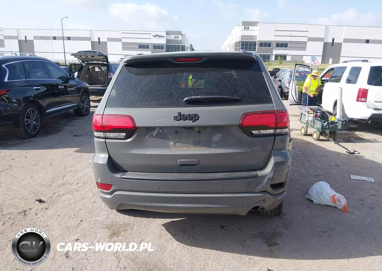 2020 Jeep Grand Cherokee Altitude 4X2 VIN:1C4RJEAG0LC295794 - 15