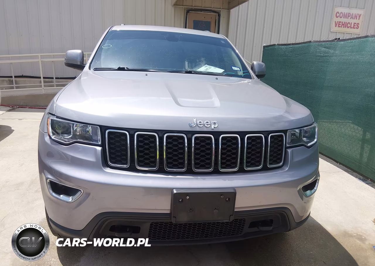 2019 Jeep Grand Cherokee Laredo E 4X4 VIN:1C4RJFAGXKC754172 - 13