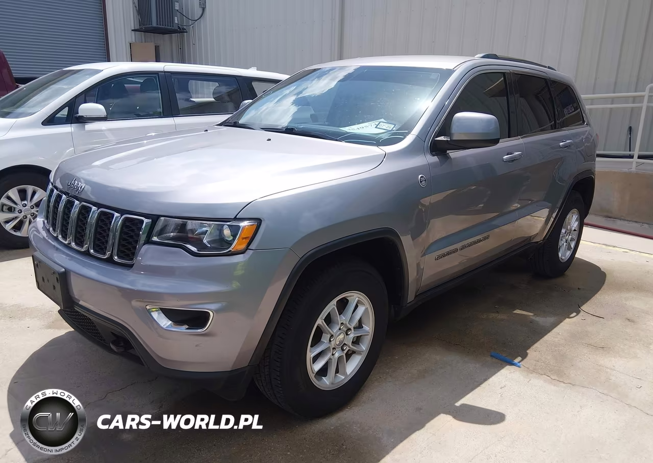 2019 Jeep Grand Cherokee Laredo E 4X4 VIN:1C4RJFAGXKC754172 - 2