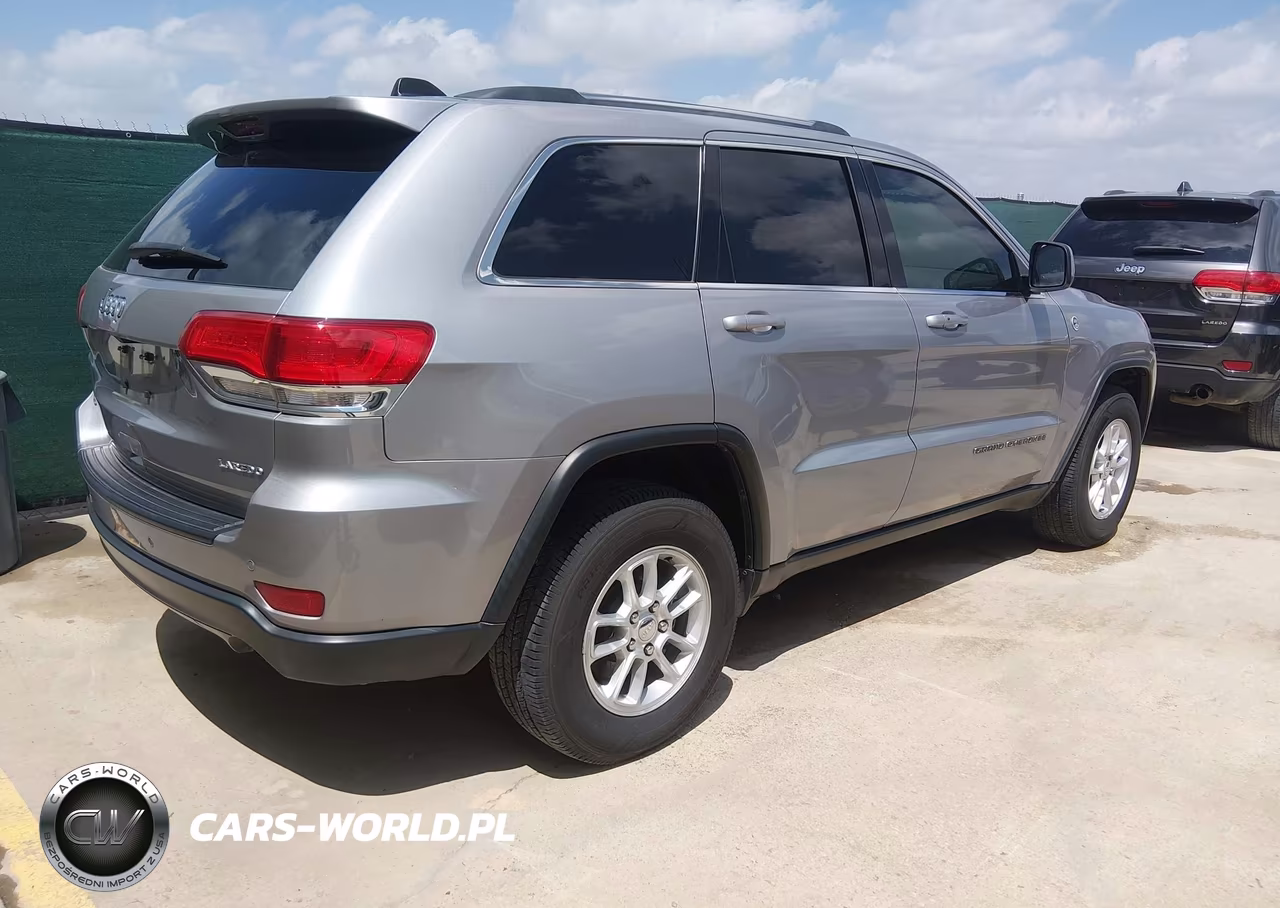 2019 Jeep Grand Cherokee Laredo E 4X4 VIN:1C4RJFAGXKC754172 - 4