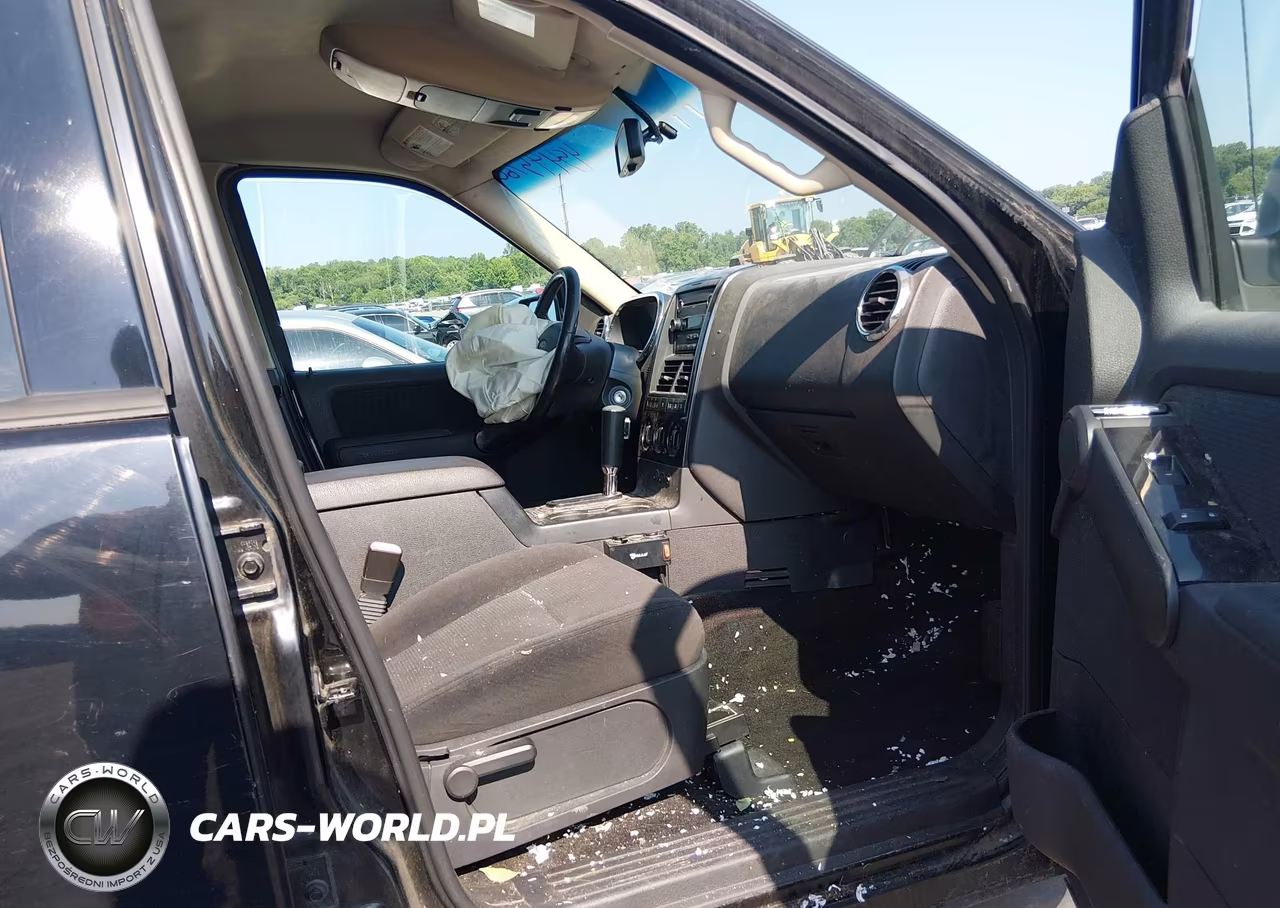 2010 Ford Explorer Xlt VIN:1FMEU7DE5AUA07721 - 5