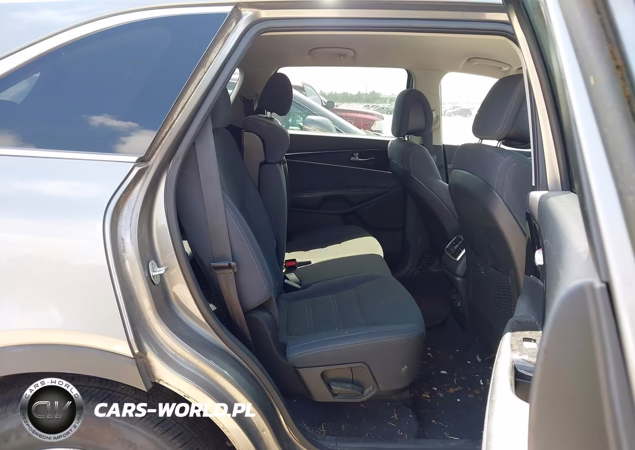 2016 Kia Sorento 3.3L Lx VIN:5XYPG4A58GG110441 - 8