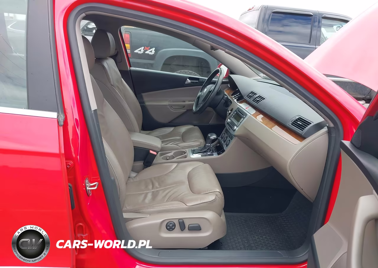 2008 Volkswagen Passat Lux VIN:WVWTK93C78E202446 - 5