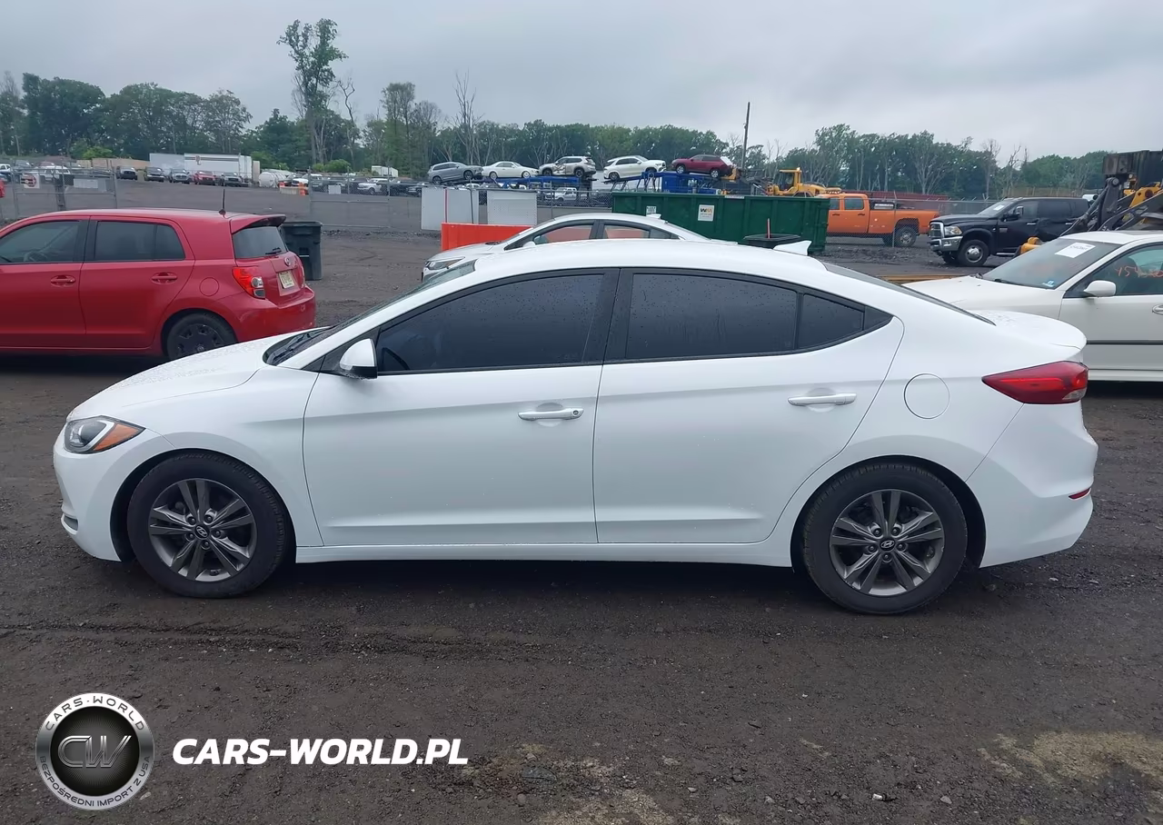 2018 Hyundai Elantra Sel VIN:5NPD84LF1JH240292 - 14
