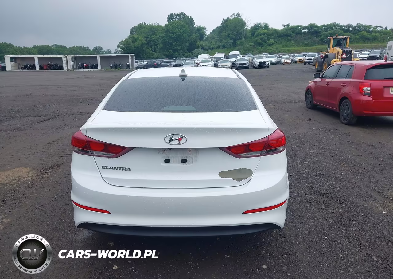 2018 Hyundai Elantra Sel VIN:5NPD84LF1JH240292 - 16