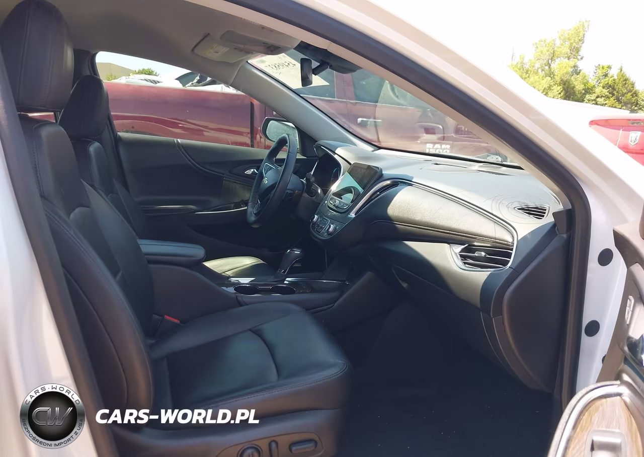 2017 Chevrolet Malibu Premier VIN:1G1ZH5SX5HF246258 - 5